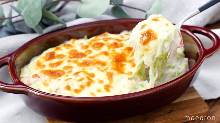 【千切りキャベツとカニカマのグラタン】フライパンとトースターで作れる！キャベツたっぷり♪｜macaroni（マカロニ）