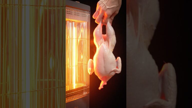 電気ストーブでチキンを丸ごと焼いた結果…。#shorts #クリスマス