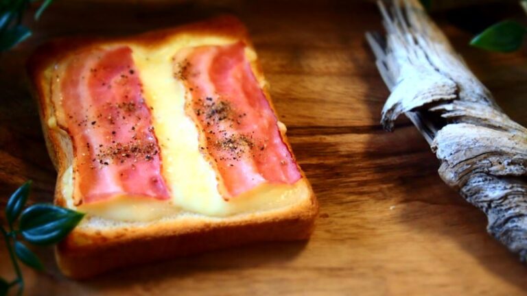 【トースト アレンジ】ベーコンチーズトーストの作り方【簡単 朝食パン レシピ】