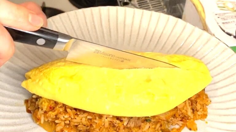 極上ふわとろオムライス　豚キムチバターライス　The男飯バージョン