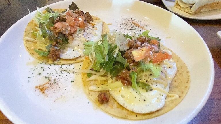 【ごきげんタコス】白身魚とチキンのフリット＆タコスミートと目玉焼きのタコスを食べ比べてご機嫌になる！三重県津市久居「チャベリータ」