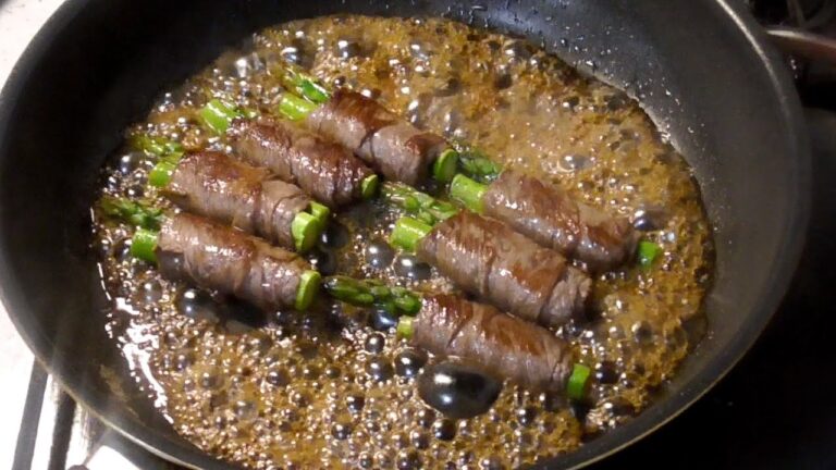 【牛のアスパラ巻き】ごはんのおかずやお弁当に最適！アスパラの食感が残ったアスパラ巻き
