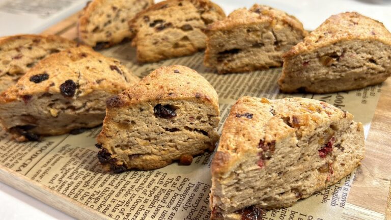 【お菓子作り】クリスマスに余ったシュトーレンの材料でシュトーレン風スコーン