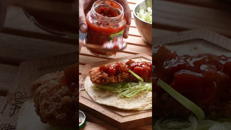 大きなイカフライで作る「イカフライトルティーヤ」