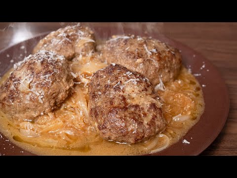 新玉ねぎの水分で煮込む究極のハンバーグ。人生史上一番美味しい体験ができます。【 料理レシピ 】