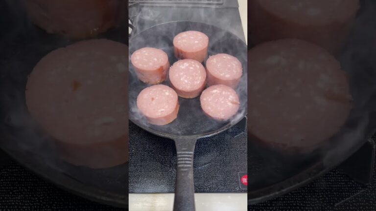 ボロニアソーセージを焼いてみた🔥I tried to bake bologna sausage 🔥#asmr #ボロニアソーセージ #bologna sausage