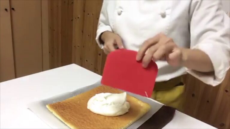 成功率100％！ロールケーキ巻き「プロのコツ」