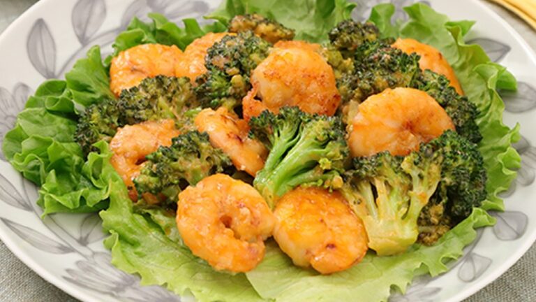 プリプリ食感☆ブロッコリーのえびマヨ炒め