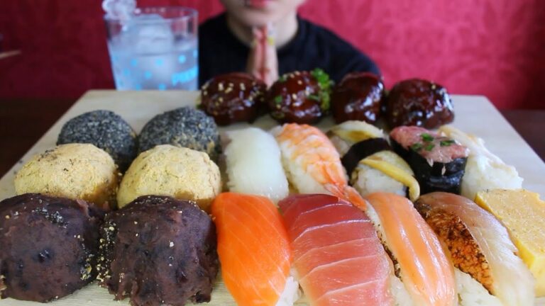 【mukbang 咀嚼音】寿司とおはぎと肉団子食べる。