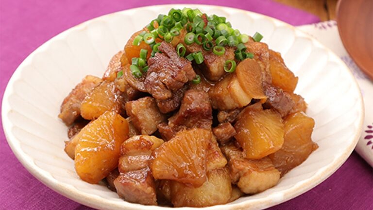 ごはんがすすむ♪こってり豚バラ大根