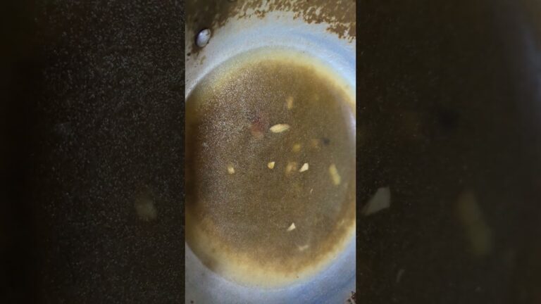 豚しゃぶの出汁で【十割そば】を❗豚、英国王室御用達のマルドンシーソルト、黒胡椒、生姜、のり、椎茸、白菜、アスパラ、だしはこれ、ポン酢