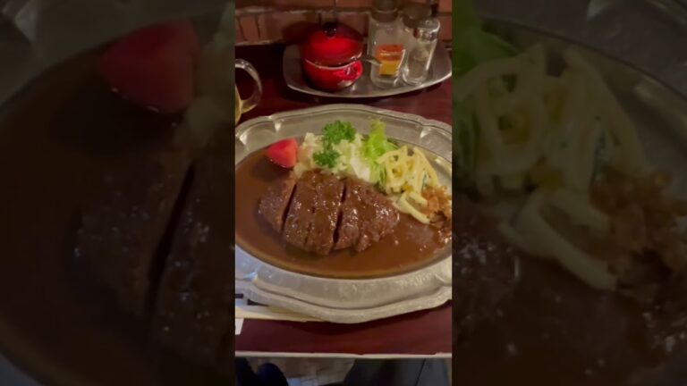 大阪新世界にあるビーフヘレカツサンド、ヘレカツカレー煮込みが名物の有名人気老舗洋食店『グリル梵』でヘレカツカレー煮込を🍛🤤#全国美味かったシリーズ