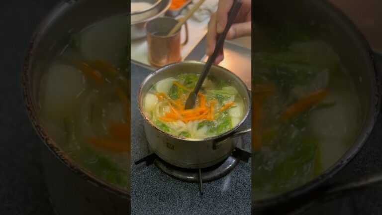 旦那の栄養たっぷりかぶのお味噌汁の作り方🍲🥬🫚🥕#旦那飯 #飯テロ #料理 #味噌汁 #misosoup