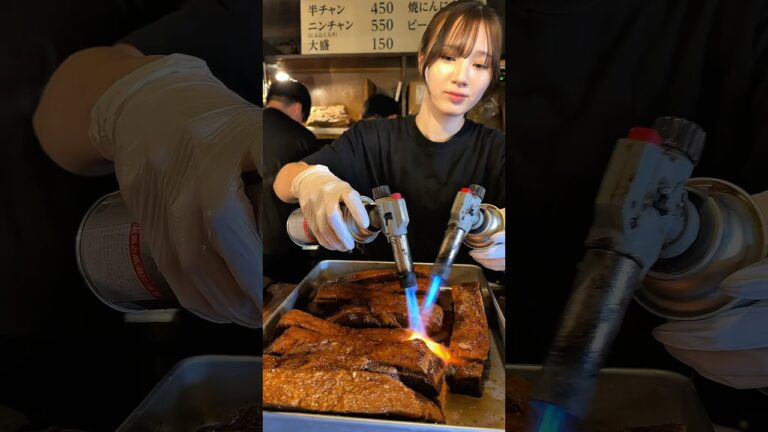 A chef so beautiful, it’s unreal 🔥