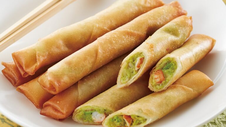 えびとアボカドの春巻き