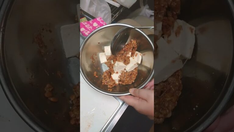 豆腐の納豆梅肉和え。もちろん栄養あります。