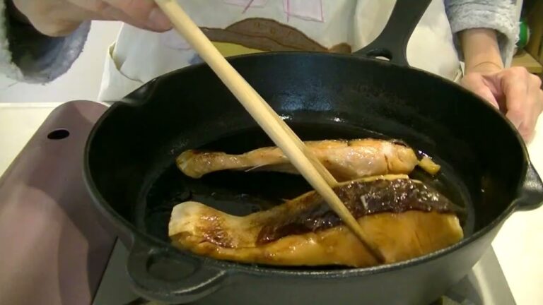 フライパンで塩鮭を（塩鮭の焼き方）