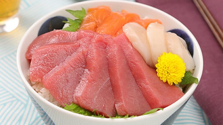 お刺身で♪こだわり酢飯の海鮮丼