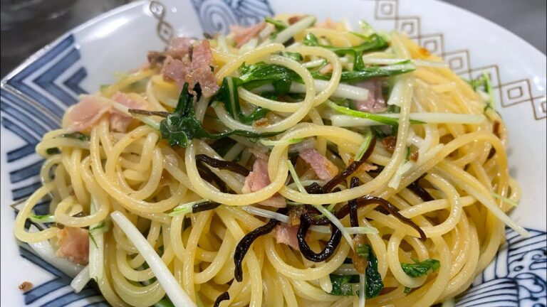 （ある日のパスタ）水菜とベーコンと塩昆布のパスタ