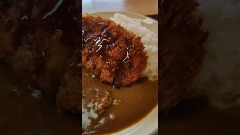 カツカレーに中濃ソースは胸焼けるッス　#shorts