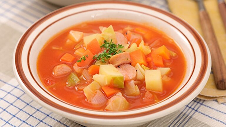 トマト缶で♪簡単ミネストローネ