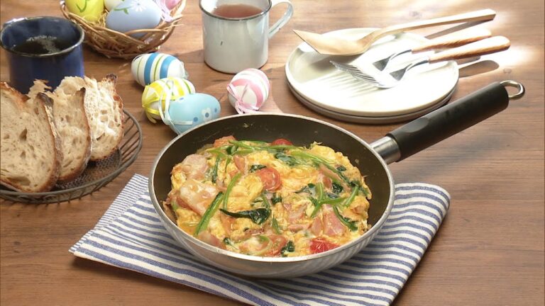 【3分クッキング公式】ベーコンとほうれん草のオープンオムレツ