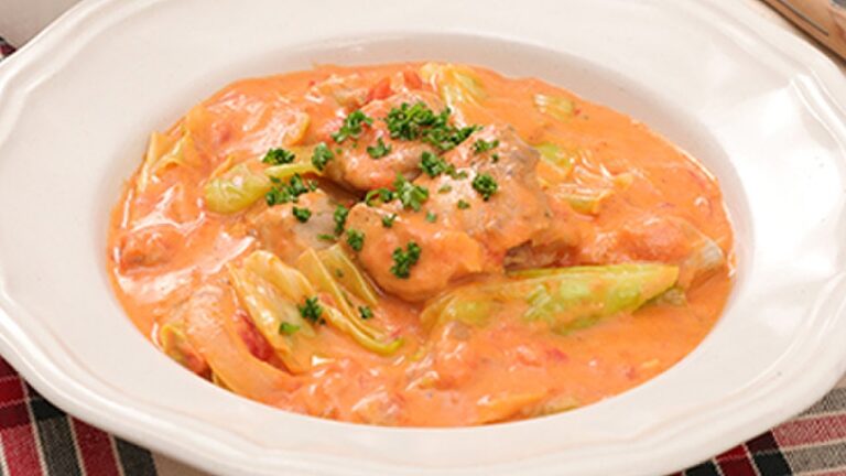 濃厚♪キャベツと鶏肉のトマトクリーム煮