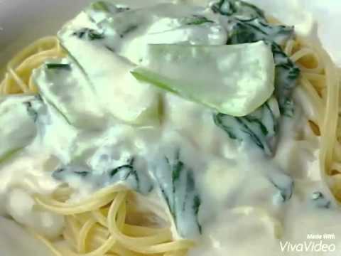チンゲン菜のクリームスパゲティ (Vine)