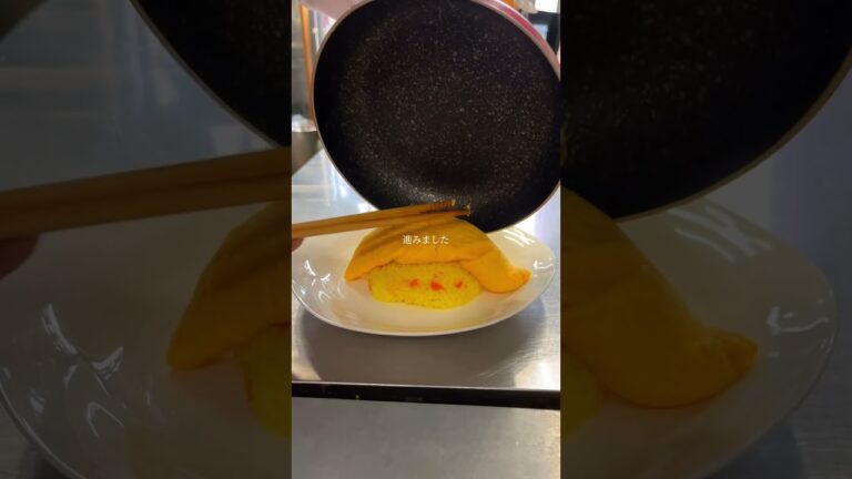 14年間継ぎ足し作り続けてきたデミグラスソース⁡オムライス