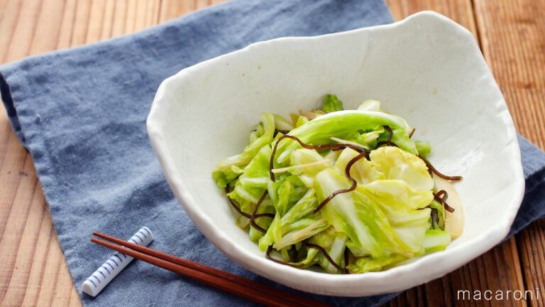 【春キャベツの浅漬け】パパッと完成！お手軽副菜！塩昆布で簡単♪