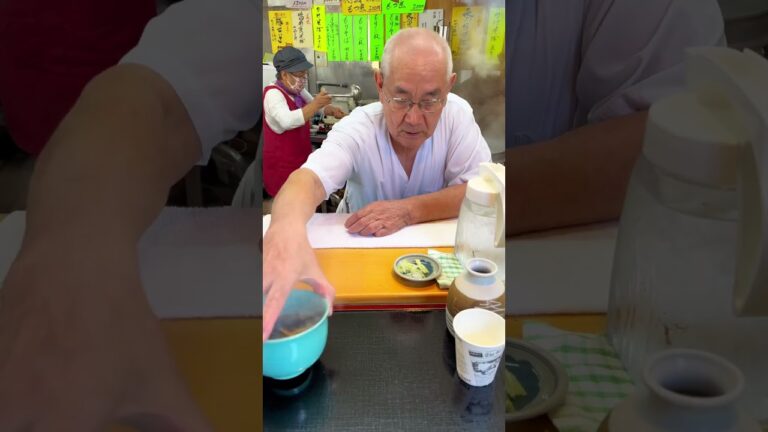 そば一筋のそば爺が茹でる江戸前蕎麦が最高！温かい鴨汁と冷たいもり汁の欲張りセットが嬉しい！【そば爺よしみ】