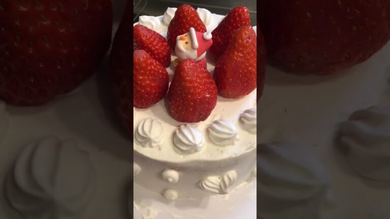 ホールケーキ🎂　出来上がり😊　SOEKAVIA ケーキ回転台