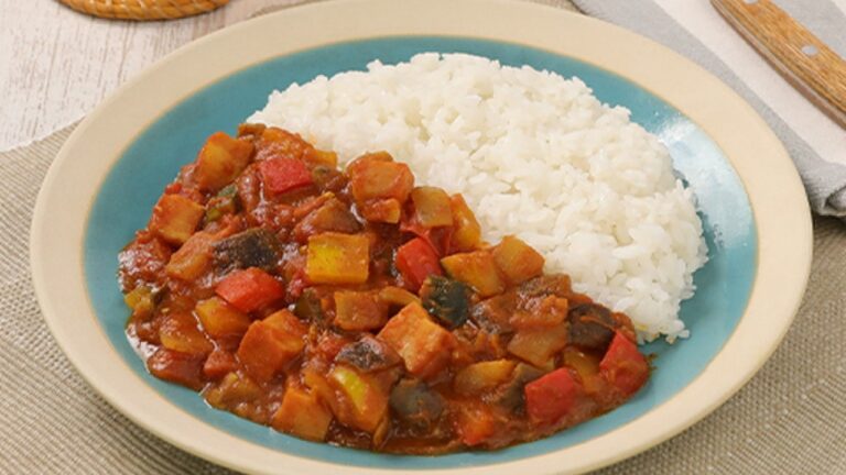 野菜たっぷりラタトゥイユカレー