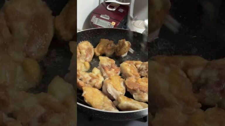 衝撃のうまさだった🫨！！りゅうじさんのニラだれ鶏です🥰🍴（ちょっと変えてます🤏🏻）リピ確！！！#おうちごはん #夜ご飯作り #同棲ごはん