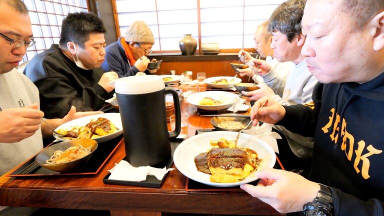 朝８時からデカ盛りメシが炸裂する大衆うどんそば食堂の凄腕大将に密着！丨福井グルメ３選