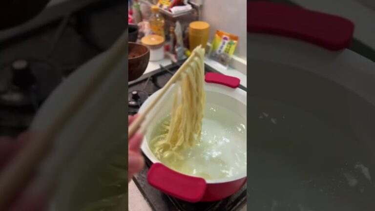 【沖縄そば】年越しそばを簡単アレンジ #かんたんレシピ #レシピ動画 #唐揚げ #テイクアウト