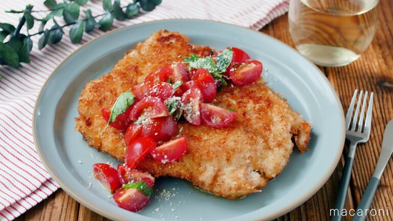 【鶏むねチキンカツレツ】衣づけ簡単！揚げずにフライパンで作る♪｜macaroni（マカロニ）