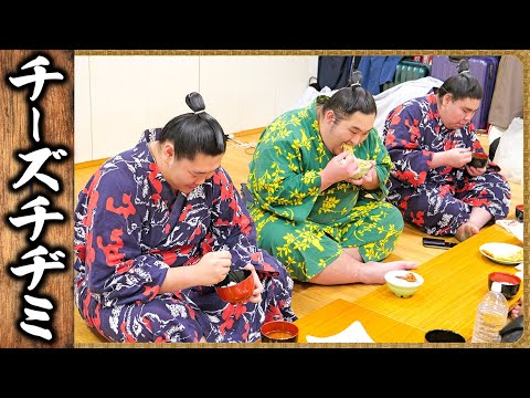 【相撲飯】チーズチヂミ・手羽の甘辛炒め・味噌ラーメン ／ 🍚『ちゃんこ番：颯雅・月岡・菊池』