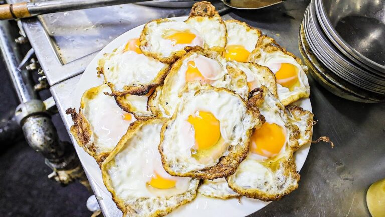 横浜）一瞬で無くなる目玉焼き１２０個！激安丼が爆売れの兄弟二人で営む中華食堂！