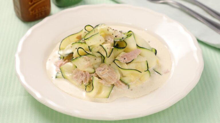 簡単♪リボンズッキーニのツナサラダ