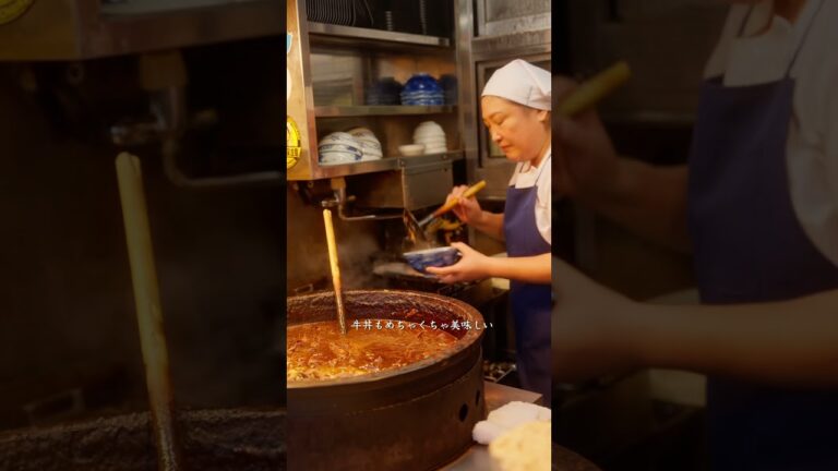 朝から大行列の牛丼屋