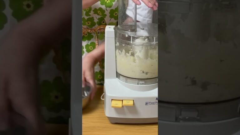 李シェフの薬味ニンニクちょー便利　＊s052  #shorts　 #フードプロセッサー　＃ニンニク　＃らくっく　＃薬味ニンニク　＃エサンテオイル