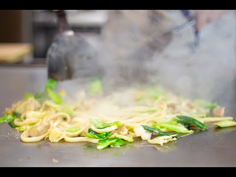 ホルモン焼きうどん【一力】