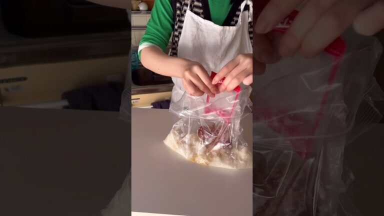 たたき長いもさっぱり梅🦭🌿#長芋 #長芋レシピ #梅干し #料理動画 #料理 #簡単レシピ #簡単美味しい #栄養士 #腸活 #腸活ダイエット #腸活レシピ #料理家 #料理研究家