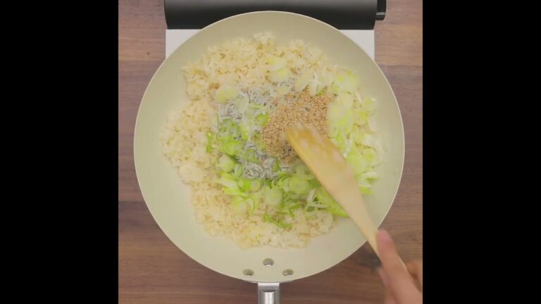 パパッと作れるのに味は本格派！ しらすねぎチャーハン #cooking  #簡単レシピ #チャーハン