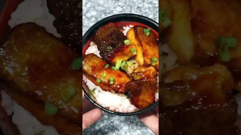 浦燒鮭魚丼飯🐟