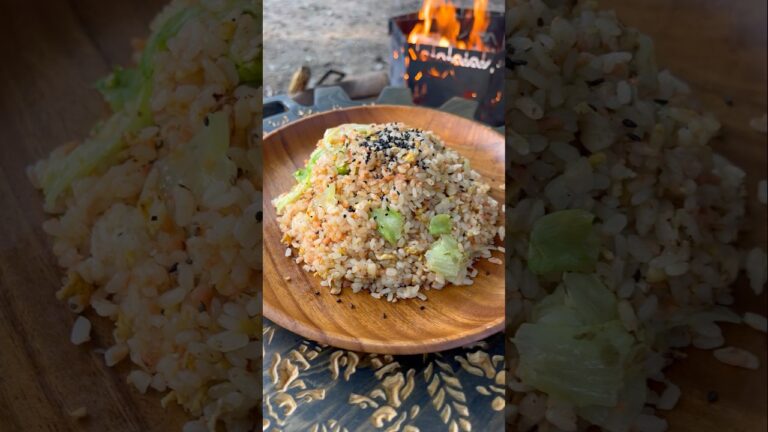 キャンプ飯『鮭レタス炒飯』