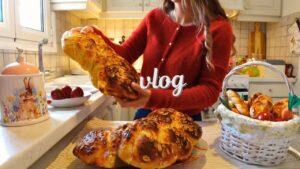 7 days of greek easter festivities 🐣 traditional baking, fasting & a huge family feast