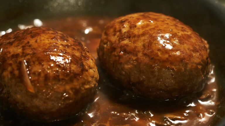 【煮込みハンバーグ】ふっくら極旨！絶対に失敗しない作り方