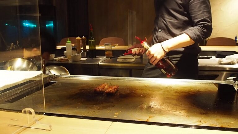 鉄板焼き黒毛和牛目の前で調理ーGROWー